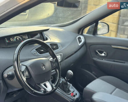 Білий Рено Гранд Сценік, об'ємом двигуна 1.5 л та пробігом 236 тис. км за 7800 $, фото 25 на Automoto.ua