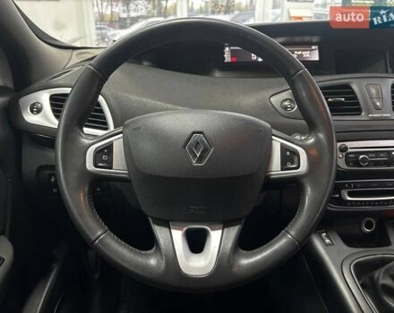 Білий Рено Гранд Сценік, об'ємом двигуна 1.46 л та пробігом 291 тис. км за 7790 $, фото 26 на Automoto.ua