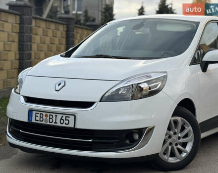 Білий Рено Гранд Сценік, об'ємом двигуна 1.5 л та пробігом 236 тис. км за 7800 $, фото 5 на Automoto.ua