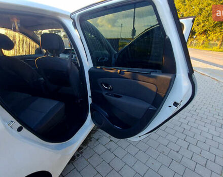 Белый Рено Гранд Сценик, объемом двигателя 1.5 л и пробегом 240 тыс. км за 8499 $, фото 21 на Automoto.ua