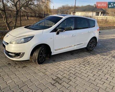 Белый Рено Гранд Сценик, объемом двигателя 1.5 л и пробегом 206 тыс. км за 8999 $, фото 2 на Automoto.ua