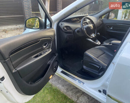 Рено Гранд Сценик 2013 в Ровно на Automoto.ua Белый Рено Гранд Сценик, объемом двигателя 1.5 л и пробегом 269 тыс. км за 9400 $, фото 14 на Automoto.ua