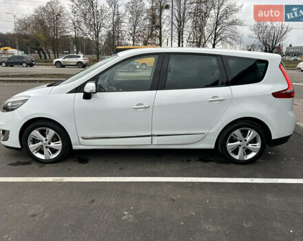 Белый Рено Гранд Сценик, объемом двигателя 1.5 л и пробегом 241 тыс. км за 9500 $, фото 41 на Automoto.ua