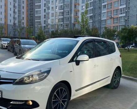 Белый Рено Гранд Сценик, объемом двигателя 1.5 л и пробегом 257 тыс. км за 9000 $, фото 4 на Automoto.ua