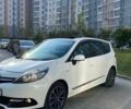Белый Рено Гранд Сценик, объемом двигателя 1.5 л и пробегом 257 тыс. км за 9000 $, фото 2 на Automoto.ua
