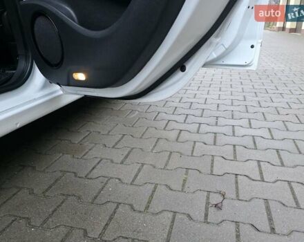 Белый Рено Гранд Сценик, объемом двигателя 1.6 л и пробегом 228 тыс. км за 8777 $, фото 35 на Automoto.ua