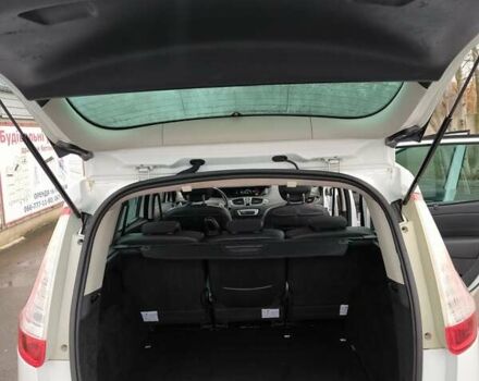 Білий Рено Гранд Сценік, об'ємом двигуна 1.5 л та пробігом 212 тис. км за 9700 $, фото 14 на Automoto.ua