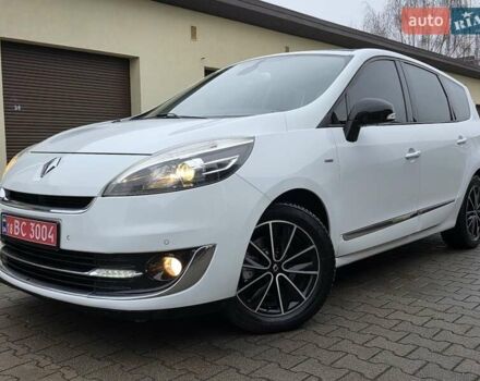 Белый Рено Гранд Сценик, объемом двигателя 1.6 л и пробегом 228 тыс. км за 8777 $, фото 1 на Automoto.ua
