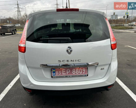 Белый Рено Гранд Сценик, объемом двигателя 1.5 л и пробегом 241 тыс. км за 9500 $, фото 46 на Automoto.ua
