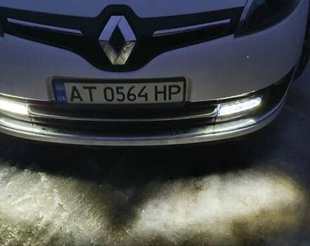 Білий Рено Гранд Сценік, об'ємом двигуна 1.6 л та пробігом 289 тис. км за 10000 $, фото 3 на Automoto.ua