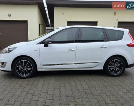 Белый Рено Гранд Сценик, объемом двигателя 1.6 л и пробегом 228 тыс. км за 8777 $, фото 8 на Automoto.ua