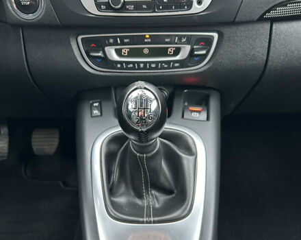 Белый Рено Гранд Сценик, объемом двигателя 1.5 л и пробегом 241 тыс. км за 9500 $, фото 20 на Automoto.ua