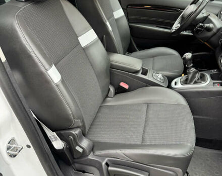 Белый Рено Гранд Сценик, объемом двигателя 1.6 л и пробегом 162 тыс. км за 10500 $, фото 70 на Automoto.ua