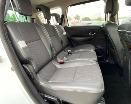 Белый Рено Гранд Сценик, объемом двигателя 1.5 л и пробегом 215 тыс. км за 8700 $, фото 17 на Automoto.ua