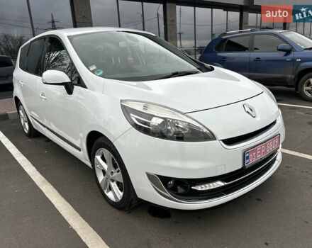 Белый Рено Гранд Сценик, объемом двигателя 1.5 л и пробегом 241 тыс. км за 9500 $, фото 151 на Automoto.ua