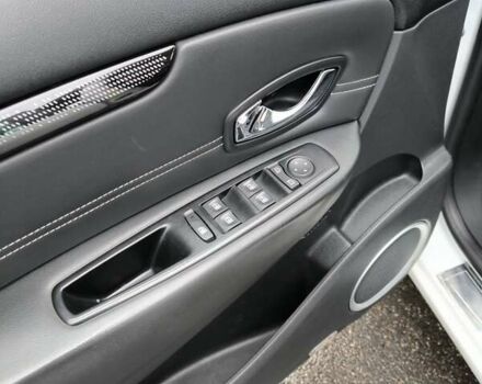 Білий Рено Гранд Сценік, об'ємом двигуна 1.5 л та пробігом 212 тис. км за 9700 $, фото 2 на Automoto.ua