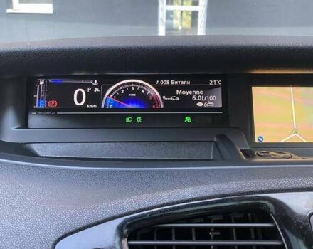 Белый Рено Гранд Сценик, объемом двигателя 1.5 л и пробегом 257 тыс. км за 9000 $, фото 6 на Automoto.ua