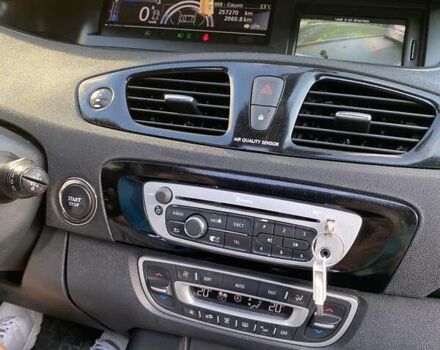 Белый Рено Гранд Сценик, объемом двигателя 1.5 л и пробегом 257 тыс. км за 9000 $, фото 10 на Automoto.ua