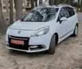 Білий Рено Гранд Сценік, об'ємом двигуна 1.5 л та пробігом 212 тис. км за 9350 $, фото 1 на Automoto.ua