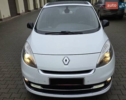 Белый Рено Гранд Сценик, объемом двигателя 1.6 л и пробегом 305 тыс. км за 7999 $, фото 5 на Automoto.ua