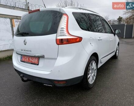 Білий Рено Гранд Сценік, об'ємом двигуна 1.5 л та пробігом 212 тис. км за 9700 $, фото 6 на Automoto.ua