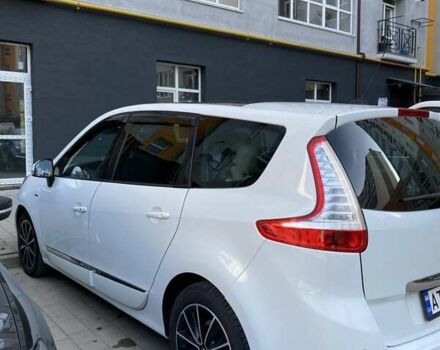 Белый Рено Гранд Сценик, объемом двигателя 1.5 л и пробегом 257 тыс. км за 9000 $, фото 3 на Automoto.ua