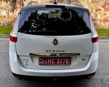 Білий Рено Гранд Сценік, об'ємом двигуна 1.2 л та пробігом 177 тис. км за 6999 $, фото 4 на Automoto.ua