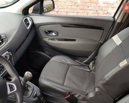 Білий Рено Гранд Сценік, об'ємом двигуна 1.5 л та пробігом 277 тис. км за 8100 $, фото 8 на Automoto.ua
