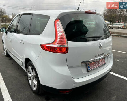 Белый Рено Гранд Сценик, объемом двигателя 1.5 л и пробегом 241 тыс. км за 9500 $, фото 43 на Automoto.ua