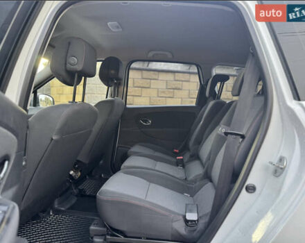 Белый Рено Гранд Сценик, объемом двигателя 1.5 л и пробегом 232 тыс. км за 8500 $, фото 23 на Automoto.ua