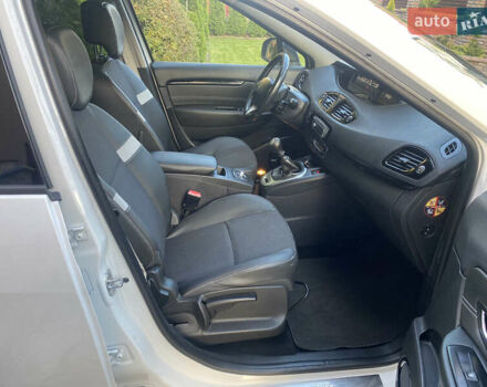 Рено Гранд Сценик 2013 в Ровно на Automoto.ua Белый Рено Гранд Сценик, объемом двигателя 1.5 л и пробегом 269 тыс. км за 9400 $, фото 27 на Automoto.ua
