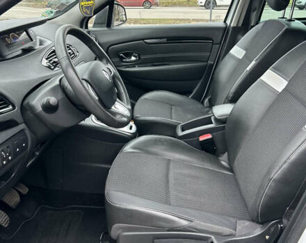 Белый Рено Гранд Сценик, объемом двигателя 1.5 л и пробегом 241 тыс. км за 9500 $, фото 155 на Automoto.ua