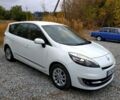 Белый Рено Гранд Сценик, объемом двигателя 1.6 л и пробегом 220 тыс. км за 10000 $, фото 2 на Automoto.ua