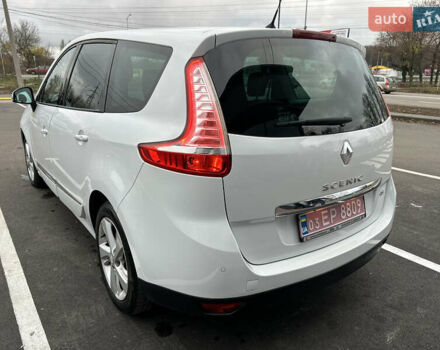 Белый Рено Гранд Сценик, объемом двигателя 1.5 л и пробегом 241 тыс. км за 9500 $, фото 5 на Automoto.ua