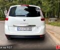 Білий Рено Гранд Сценік, об'ємом двигуна 1.5 л та пробігом 275 тис. км за 9500 $, фото 3 на Automoto.ua