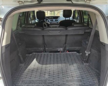 Белый Рено Гранд Сценик, объемом двигателя 1.5 л и пробегом 287 тыс. км за 8400 $, фото 18 на Automoto.ua