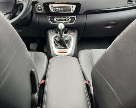 Белый Рено Гранд Сценик, объемом двигателя 1.6 л и пробегом 162 тыс. км за 10500 $, фото 55 на Automoto.ua