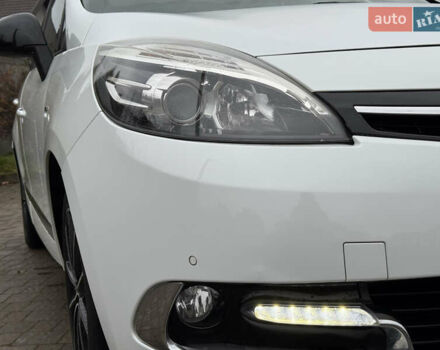 Белый Рено Гранд Сценик, объемом двигателя 1.6 л и пробегом 219 тыс. км за 9400 $, фото 9 на Automoto.ua