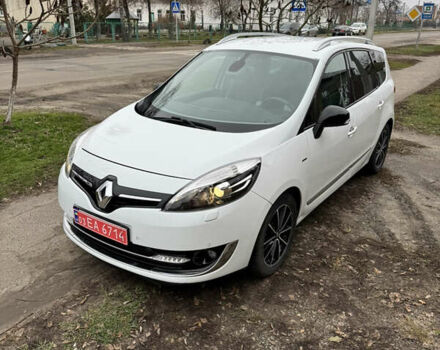 Белый Рено Гранд Сценик, объемом двигателя 1.6 л и пробегом 162 тыс. км за 10500 $, фото 7 на Automoto.ua