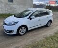 Рено Гранд Сценик 2013 в Калуше на Automoto.ua Белый Рено Гранд Сценик, объемом двигателя 1.5 л и пробегом 273 тыс. км за 7900 $, фото 2 на Automoto.ua