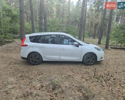 Белый Рено Гранд Сценик, объемом двигателя 1.5 л и пробегом 287 тыс. км за 8400 $, фото 4 на Automoto.ua