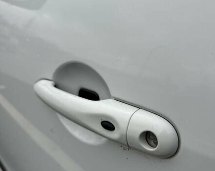 Белый Рено Гранд Сценик, объемом двигателя 1.5 л и пробегом 241 тыс. км за 9500 $, фото 123 на Automoto.ua