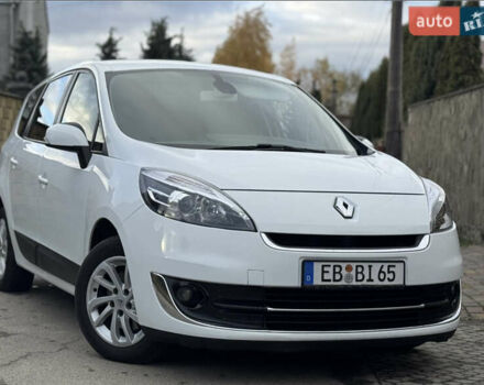 Белый Рено Гранд Сценик, объемом двигателя 1.5 л и пробегом 232 тыс. км за 8500 $, фото 2 на Automoto.ua