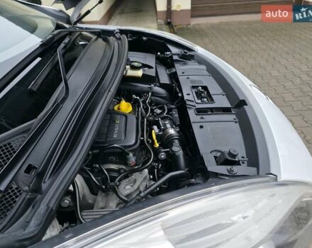 Белый Рено Гранд Сценик, объемом двигателя 1.6 л и пробегом 228 тыс. км за 8777 $, фото 28 на Automoto.ua