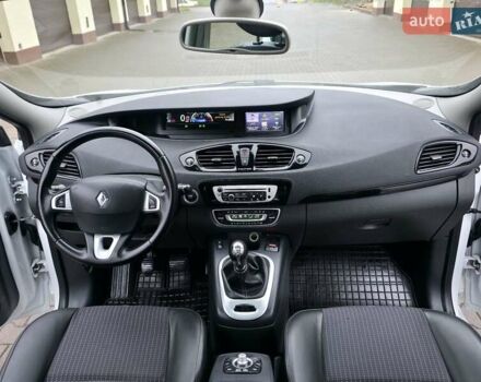 Белый Рено Гранд Сценик, объемом двигателя 1.6 л и пробегом 305 тыс. км за 7999 $, фото 42 на Automoto.ua