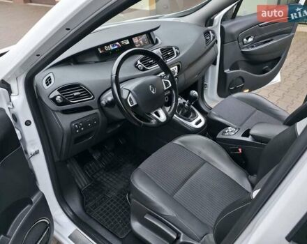 Белый Рено Гранд Сценик, объемом двигателя 1.6 л и пробегом 228 тыс. км за 8777 $, фото 50 на Automoto.ua