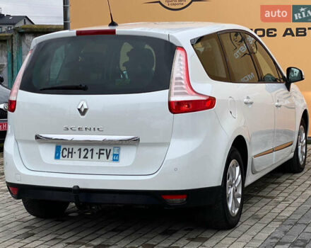 Білий Рено Гранд Сценік, об'ємом двигуна 1.5 л та пробігом 215 тис. км за 8700 $, фото 5 на Automoto.ua