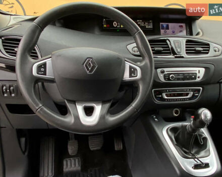 Белый Рено Гранд Сценик, объемом двигателя 1.5 л и пробегом 215 тыс. км за 8700 $, фото 11 на Automoto.ua