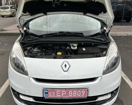 Белый Рено Гранд Сценик, объемом двигателя 1.5 л и пробегом 241 тыс. км за 9500 $, фото 162 на Automoto.ua