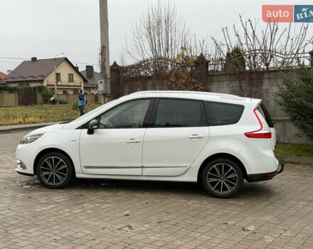 Белый Рено Гранд Сценик, объемом двигателя 1.6 л и пробегом 219 тыс. км за 9400 $, фото 7 на Automoto.ua